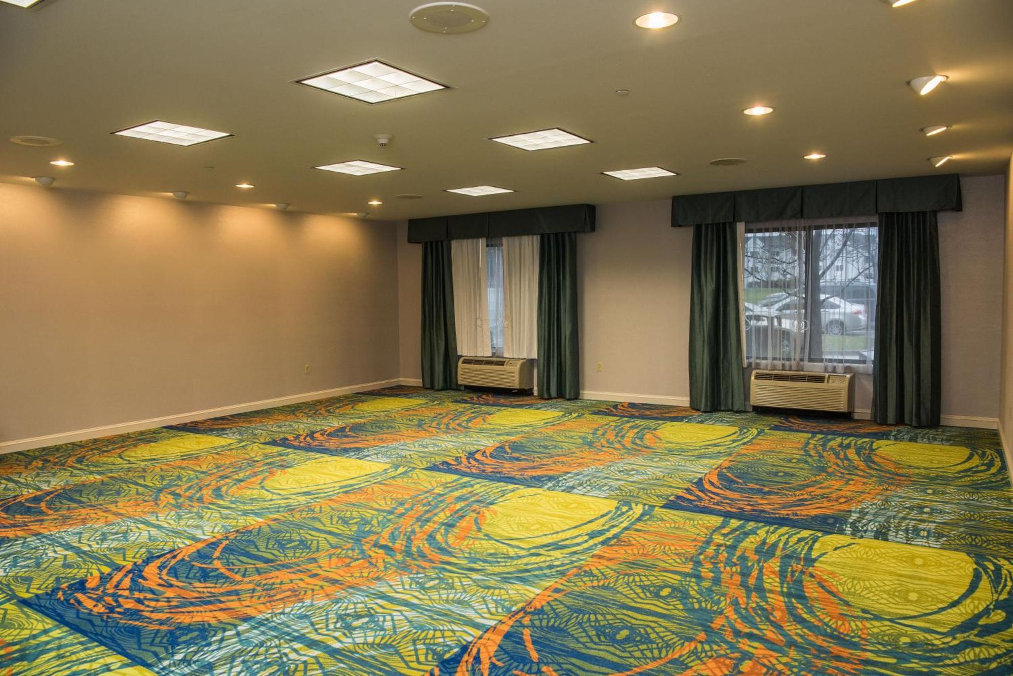 Wyndham Garden 2*