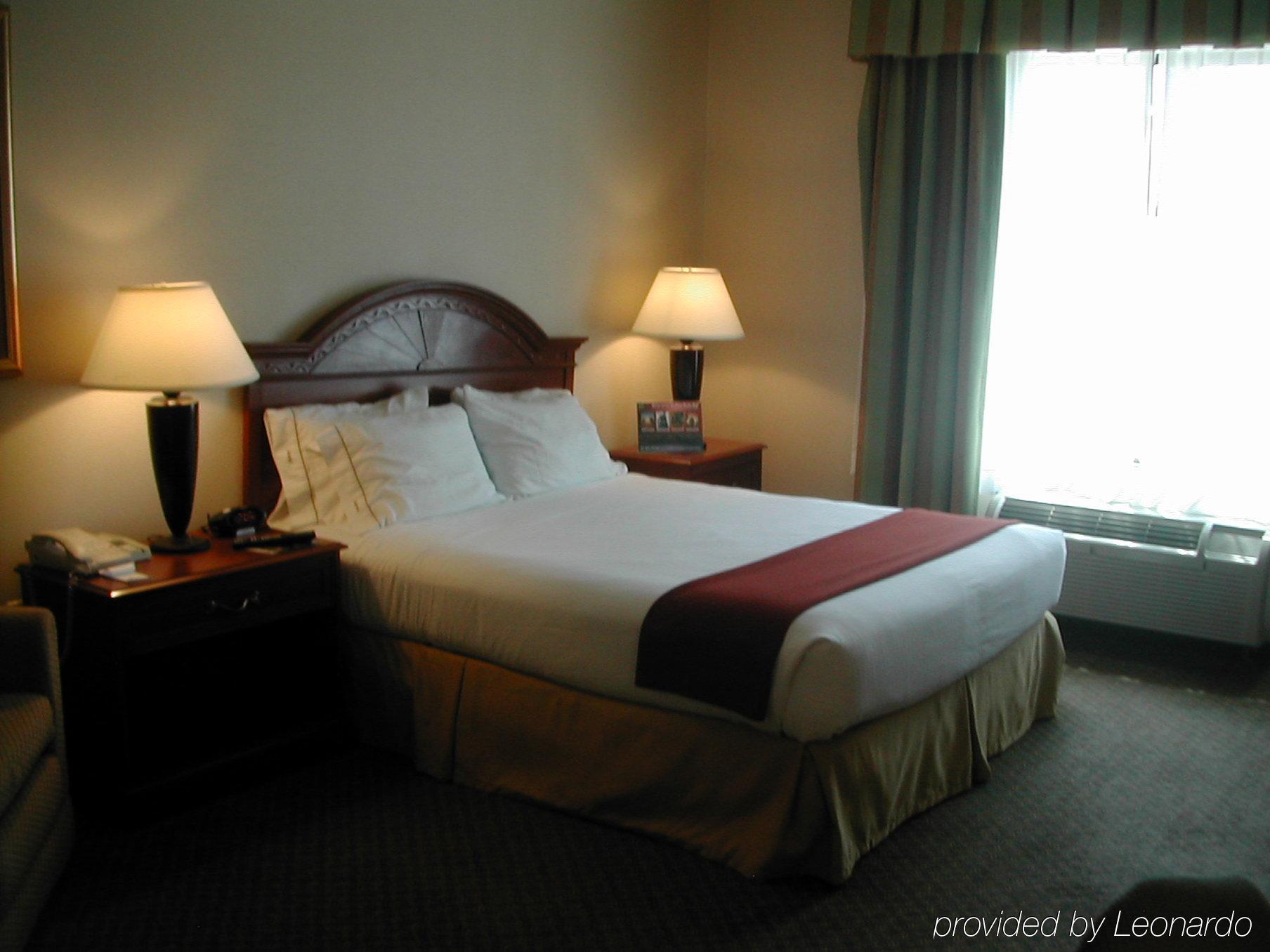 Wyndham Garden Resort 2*